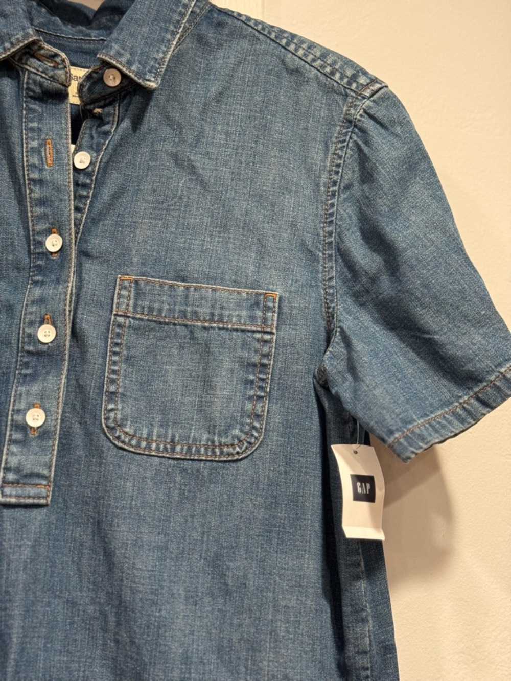 Women’s GAP Denim Button-Up Dress in Medium Blue - Picture 4 of 13